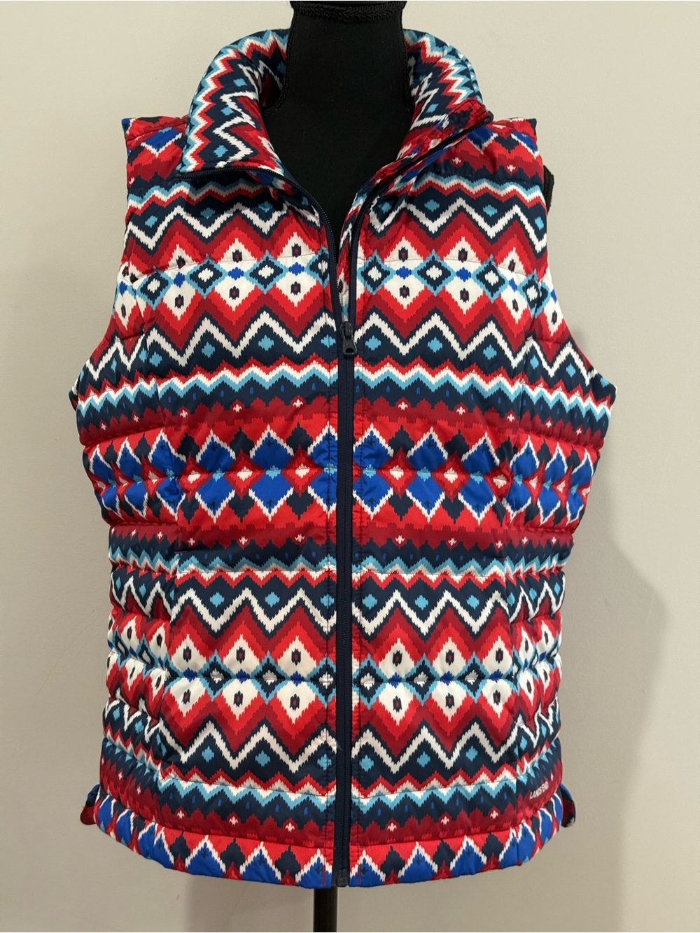 New Lands End L Women’s Red Patterned Quilted Vest w Pockets 395